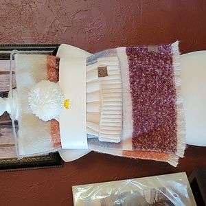 C & C California Scarf and knit beanie set